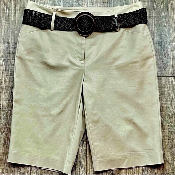 DANA Buchman Size 10 Bermuda Shorts With Belt - Picture 1 of 13